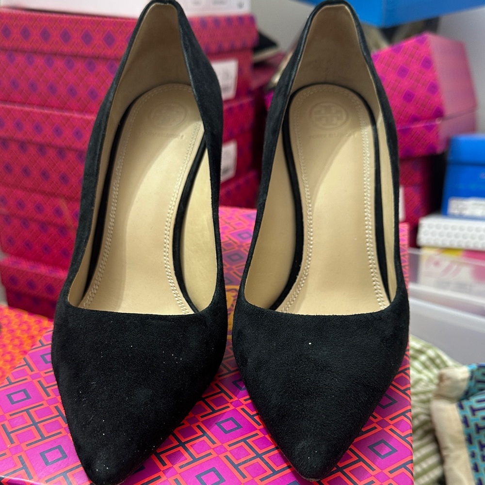 Tory Burch Black Suede Pointed Pump Heels